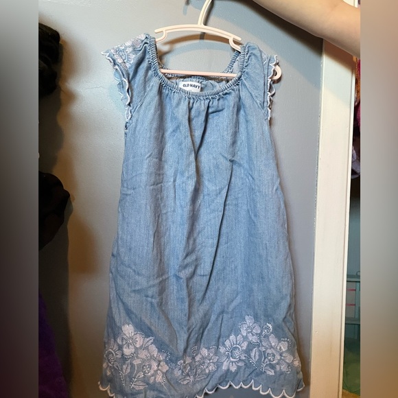 Girls 5-6 - Picture 2 of 8